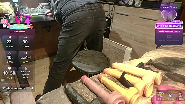 misteryman1956's Live XXX Chat