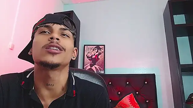 Angel_foxc13's Live XXX Chat