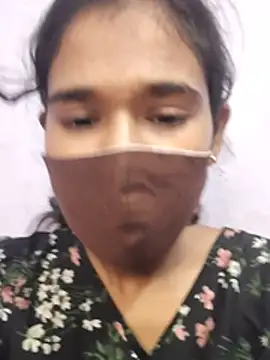 Chat +18 de New_aisha ao vivo