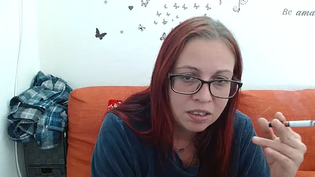 Živý XXX chat LadyHellene