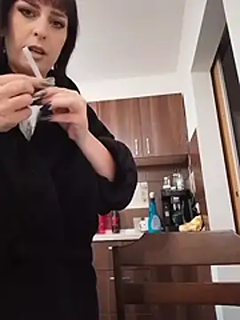 THE_MAID Adlı Modelin Canlı XXX Sohbeti