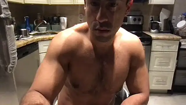 دردشة BigGuyMuscle الجنسية المباشرة
