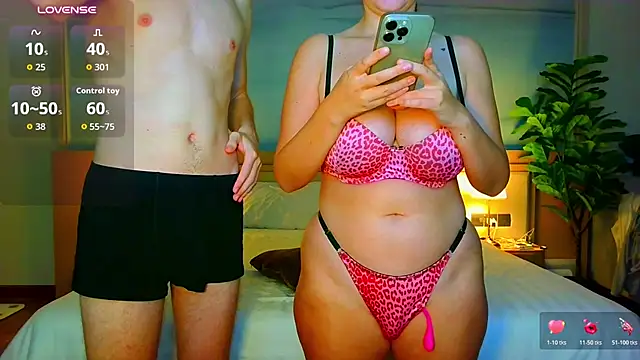 XXX chat uživo modela hello_imkittyy