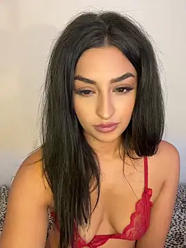 Mia_spicyy Adlı Modelin Canlı XXX Sohbeti
