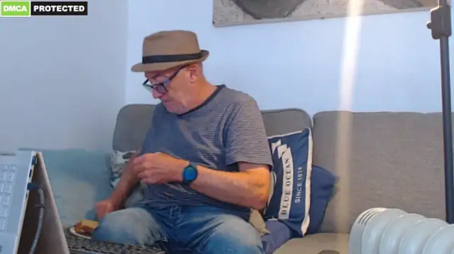 bluedae1n Live XXX chat