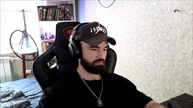 Chat +18 de _Serious_Man ao vivo
