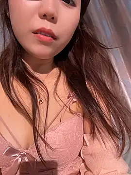 xiaoyizi20261's Live XXX Chat