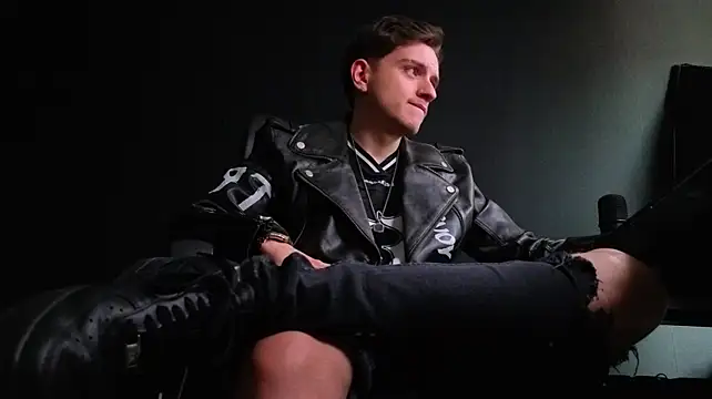FelixStarkk 라이브 XXX 채팅