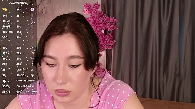 SpicyRubyn Live XXX chat