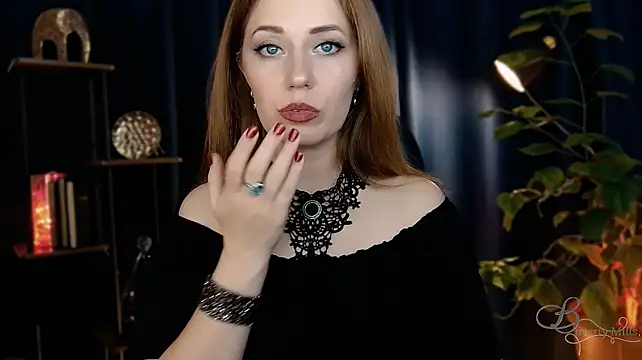 دردشة MissBeverlyMills الجنسية المباشرة
