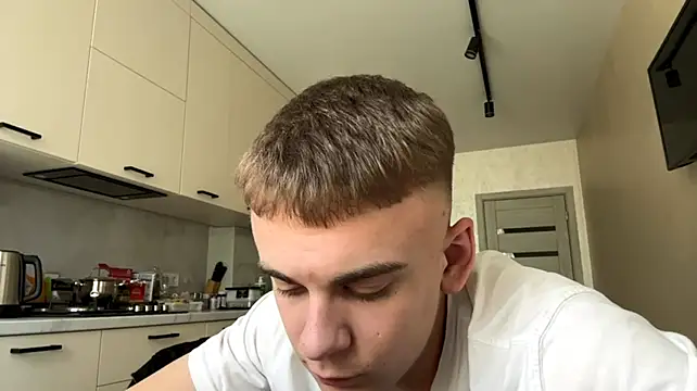 XXX chat uživo modela SoloFury