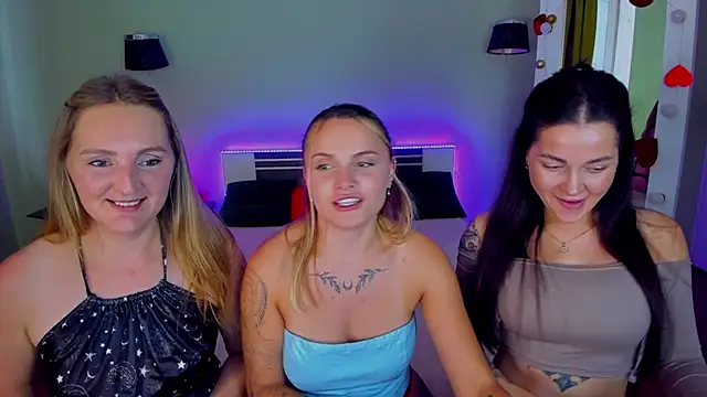 XXX chat uživo modela MagicEyess