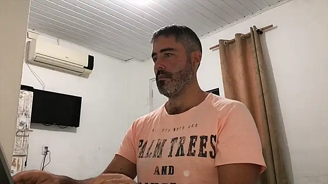 دردشة victor_chat الجنسية المباشرة