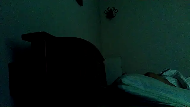 Yournaughty: вебкам-шоу