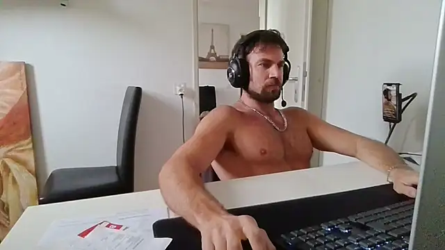 แชท XXX สดของ alpha-hunk