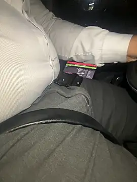 Uber-driver-damのライブXXXチャット