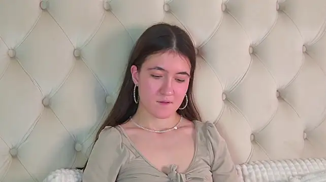Chat +18 de AprilWulkings ao vivo