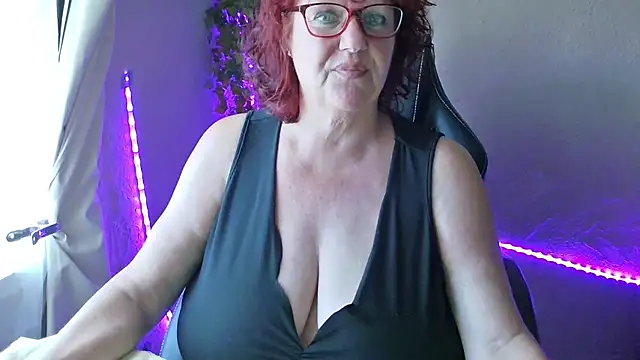 GrandJo69's Live XXX Chat