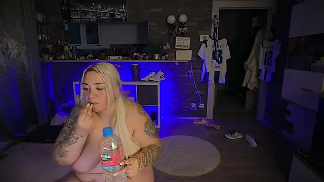 Živý XXX chat Monageil