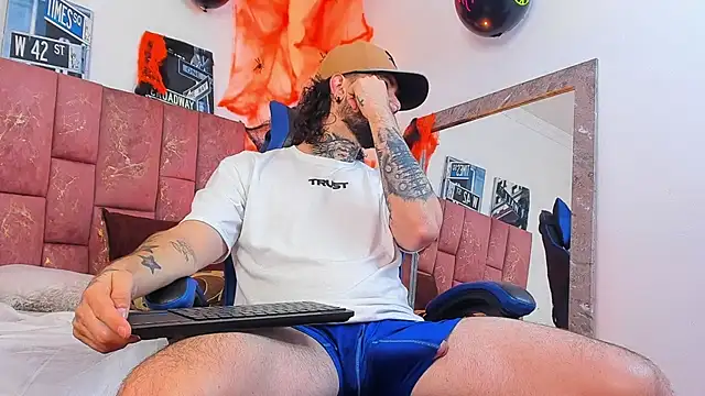 ALPHA_MASTER1's Live XXX Chat