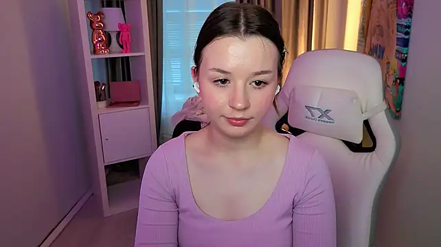 RileyBloomss' Live XXX Chat