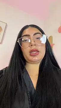 Chatroom XXX en direct de Mia_222