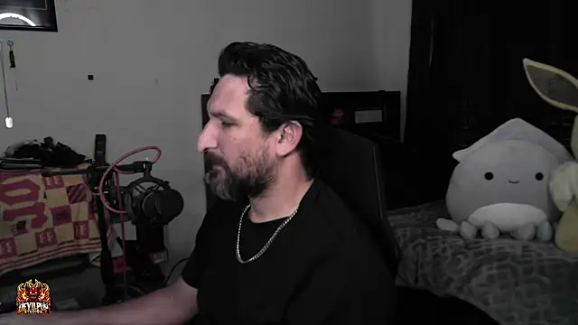 Chat XXX en directo de DevilPup75_