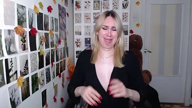 CapriScorpion Live XXX Chat