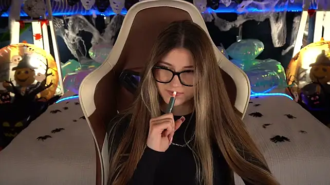 XXX chat uživo modela Lissaa_Moon