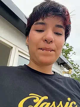 emma_cute7's Live XXX Chat