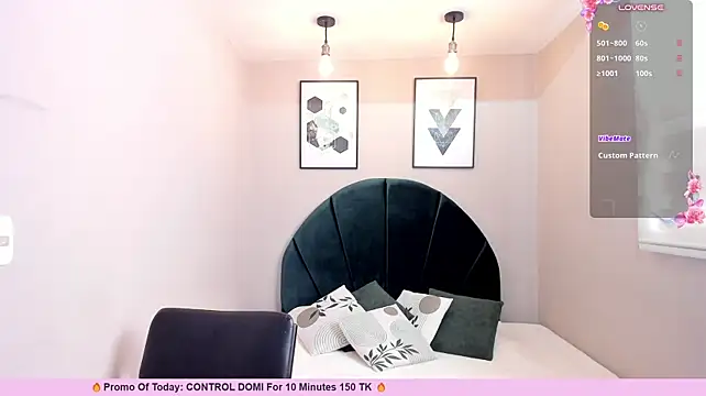 Chat +18 de Sara__Michell ao vivo