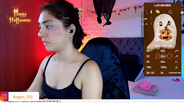 rogers_333_dl – Live XXX-chat