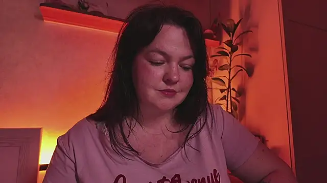 Fluffy_Puffy's Live XXX Chat