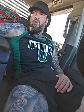 BeardedtattoodのライブXXXチャット