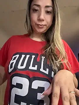 XXX chat uživo modela emma1981