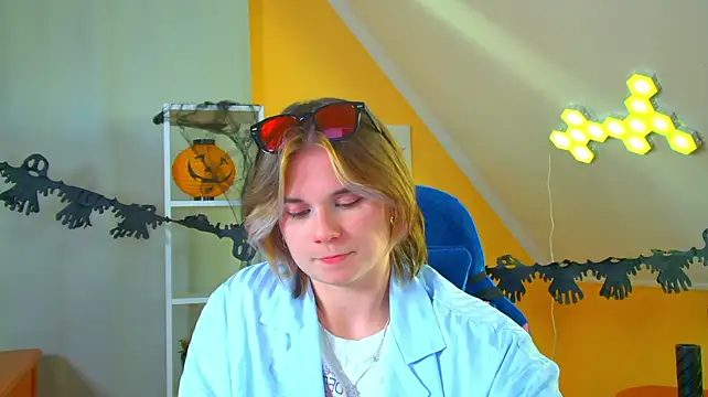 AliceAllard Chat XXX in diretta