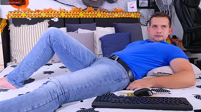 צ'אט XXX בשידור חי של Jimmy_Doss