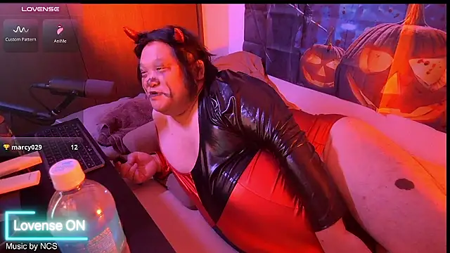 ChubbyBEAR039のライブXXXチャット