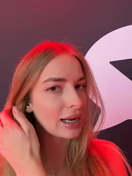 EvieEvans' Live XXX Chat