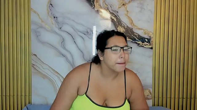 Czat XXX na żywo – DeepandCurvy