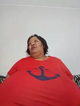 nancy111 élő XXX-chatje