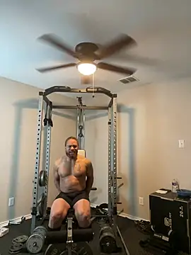 Fathero1time XXX чат на живо