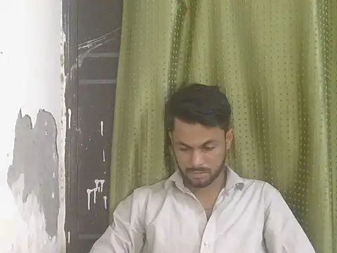 دردشة Stubborndesiboy الجنسية المباشرة