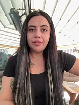 parlaserseri Adlı Modelin Canlı XXX Sohbeti