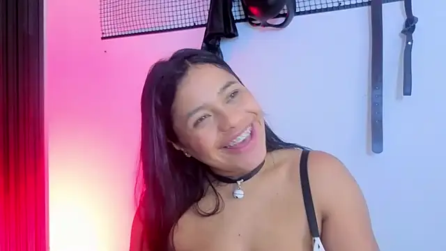 Issafoxx's Live XXX Chat