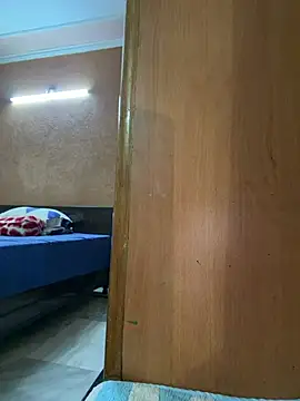 Silk-2 লাইভ XXX চ্যাট