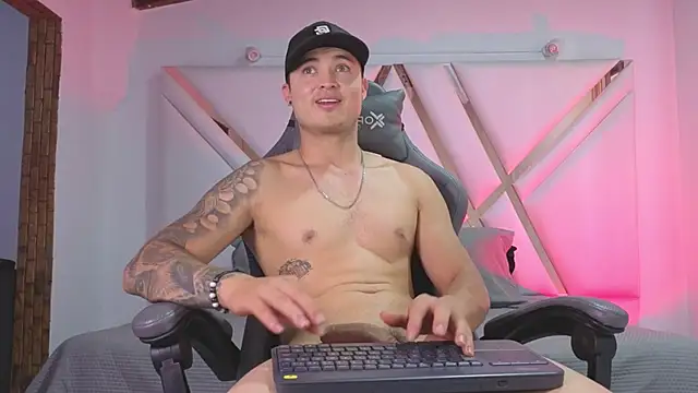 Alexander_ferre's Live XXX Chat