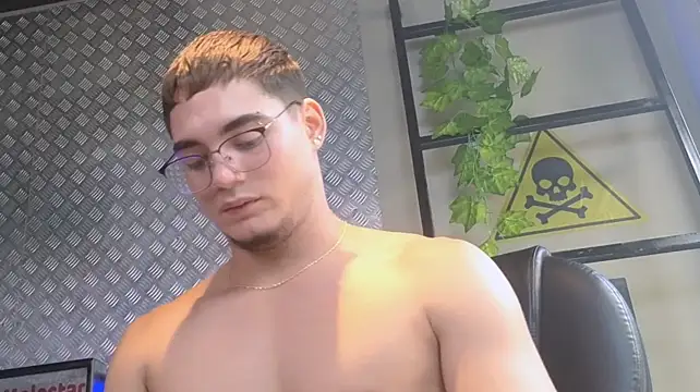 Chatroom XXX en direct de ThiagoFox