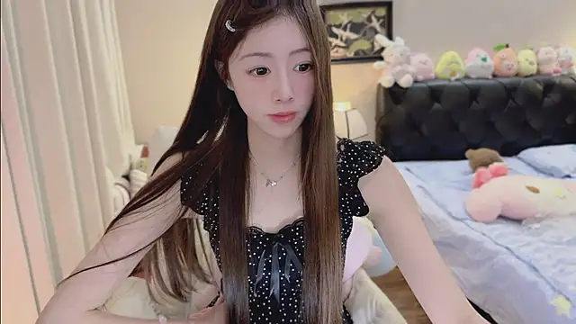 Evacute-top Adlı Modelin Canlı XXX Sohbeti