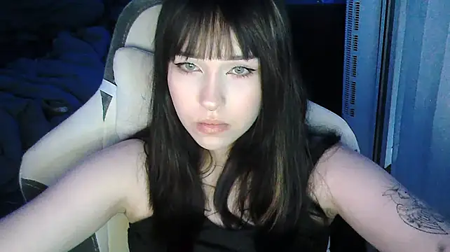 BodyEva live XXX chat